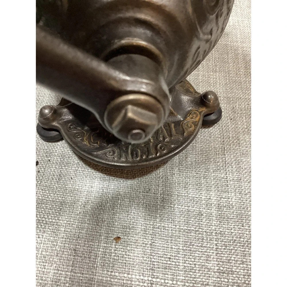 Antique Arcade Crystal No.1 Wall Mount Coffee Grinder Cast Iron Glass Hopper